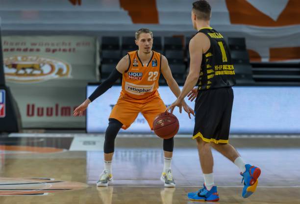 某支球队将 某支球队将