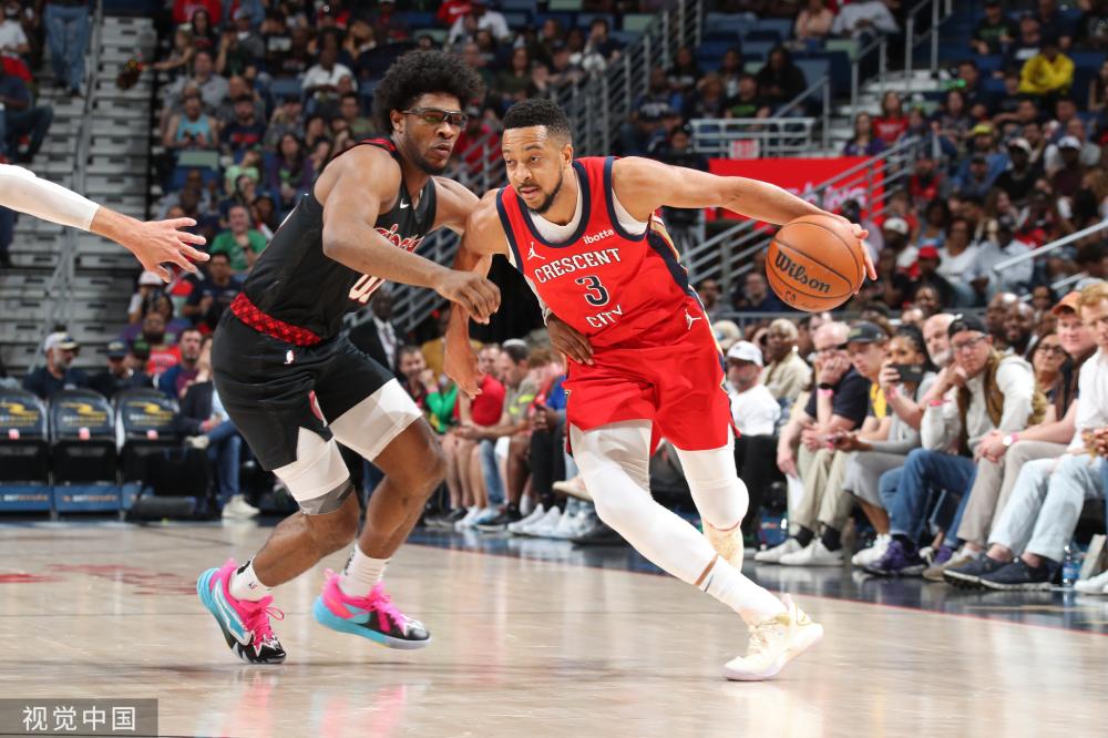 更展示了他 更展示了他